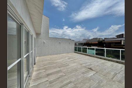 Apartamento para alugar com 382m², 3 quartos e 3 vagas Apartamento para alugar com 382m², 3 quartos e 3 vagasSuíte 2 Varanda