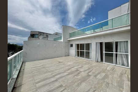 Apartamento para alugar com 382m², 3 quartos e 3 vagas Apartamento para alugar com 382m², 3 quartos e 3 vagasSuíte 2 Varanda