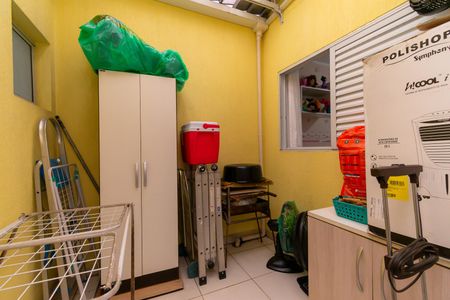 Casa à venda com 102m², 3 quartos e 2 vagasJardim de Inverno