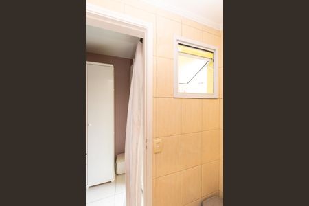 Casa à venda com 102m², 3 quartos e 2 vagasBanheiro da Suíte