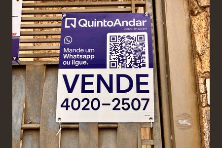 Casa à venda com 102m², 3 quartos e 2 vagasPlaca instalada 