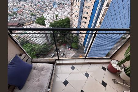 Apartamento para alugar com 58m², 2 quartos e 1 vagaVaranda