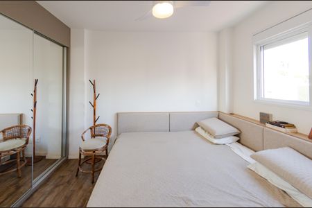 Apartamento à venda com 177m², 3 quartos e 3 vagas Apartamento à venda com 177m², 3 quartos e 3 vagasSuíte