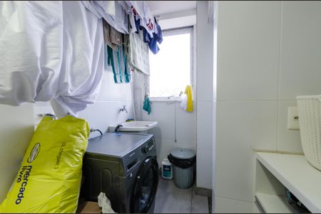 Apartamento à venda com 177m², 3 quartos e 3 vagas Apartamento à venda com 177m², 3 quartos e 3 vagasÁrea de serviço