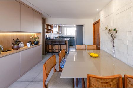 Apartamento à venda com 177m², 3 quartos e 3 vagas Apartamento à venda com 177m², 3 quartos e 3 vagasSala