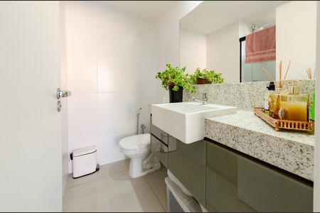 Apartamento à venda com 177m², 3 quartos e 3 vagas Apartamento à venda com 177m², 3 quartos e 3 vagasBanheiro social 2