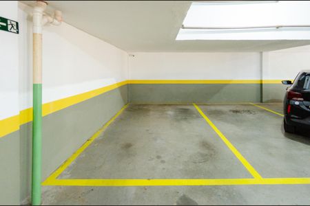 Apartamento à venda com 177m², 3 quartos e 3 vagas Apartamento à venda com 177m², 3 quartos e 3 vagasGaragem