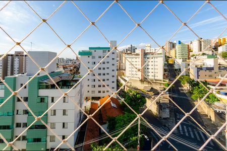 Apartamento à venda com 177m², 3 quartos e 3 vagas Apartamento à venda com 177m², 3 quartos e 3 vagasVista