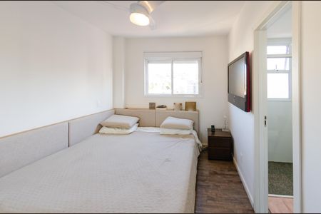 Apartamento à venda com 177m², 3 quartos e 3 vagas Apartamento à venda com 177m², 3 quartos e 3 vagasSuíte