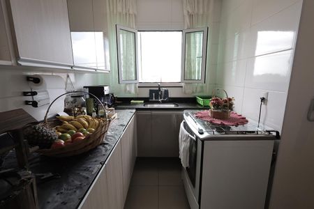 Apartamento à venda com 80m², 2 quartos e 2 vagas Apartamento à venda com 80m², 2 quartos e 2 vagasCozinha