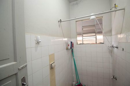 Banheiro casa 1 de casa à venda com 2 quartos, 253m² em Vila Sabrina, São Paulo