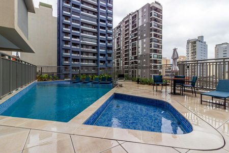Apartamento à venda com 77m², 2 quartos e 1 vaga Apartamento à venda com 77m², 2 quartos e 1 vagaÁrea Comum - Piscina