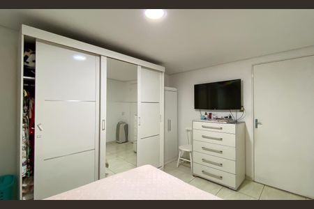 Casa à venda com 250m², 4 quartos e 2 vagasSuíte da Casa 2