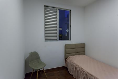 Apartamento à venda com 90m², 3 quartos e 1 vagaquarto 2