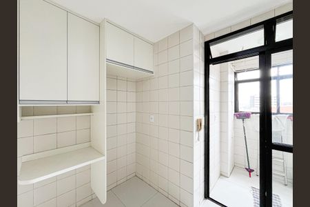 Apartamento para alugar com 59m², 2 quartos e 2 vagas Apartamento para alugar com 59m², 2 quartos e 2 vagasCozinha