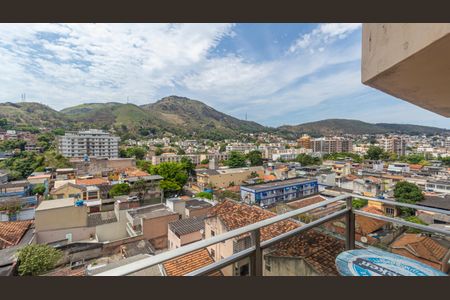 Apartamento para alugar com 240m², 4 quartos e 2 vagas Apartamento para alugar com 240m², 4 quartos e 2 vagasVaranda