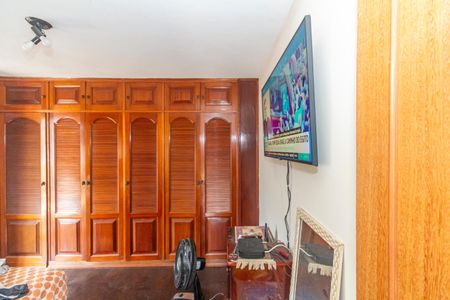 Apartamento para alugar com 240m², 4 quartos e 2 vagas Apartamento para alugar com 240m², 4 quartos e 2 vagasSuíte 1