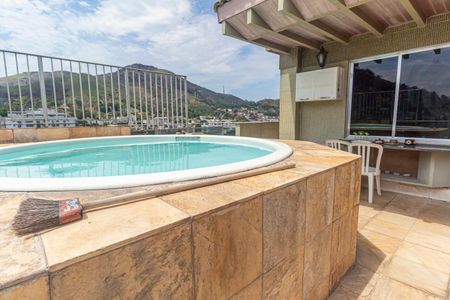 Apartamento para alugar com 240m², 4 quartos e 2 vagas Apartamento para alugar com 240m², 4 quartos e 2 vagasTerraço