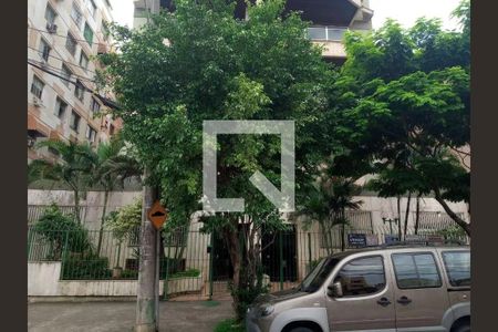 Apartamento para alugar com 240m², 4 quartos e 2 vagas Apartamento para alugar com 240m², 4 quartos e 2 vagasFachada