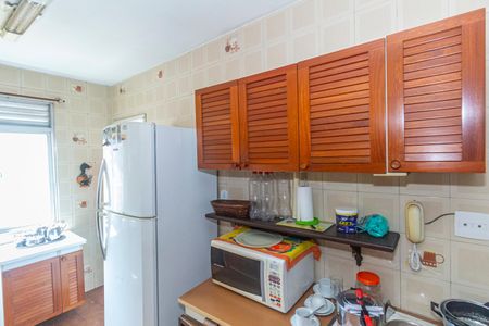 Apartamento para alugar com 240m², 4 quartos e 2 vagas Apartamento para alugar com 240m², 4 quartos e 2 vagasCozinha e Área de Serviço