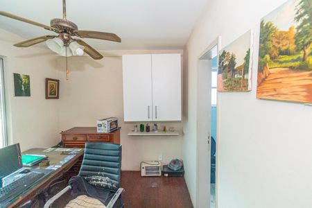 Apartamento para alugar com 240m², 4 quartos e 2 vagas Apartamento para alugar com 240m², 4 quartos e 2 vagasSuíte 2