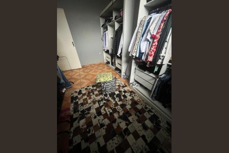 Closet do quarto de casa para alugar com 4 quartos, 150m² em Vila Bela Vista (Zona Norte), São Paulo