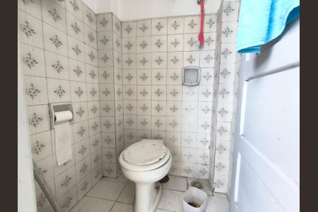Apartamento à venda com 88m², 2 quartos e 2 vagas Apartamento à venda com 88m², 2 quartos e 2 vagasBanheiro de serviço