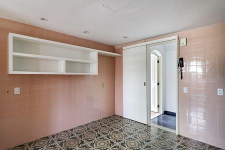 Cozinha de apartamento à venda com 3 quartos, 105m² em Icaraí, Niterói