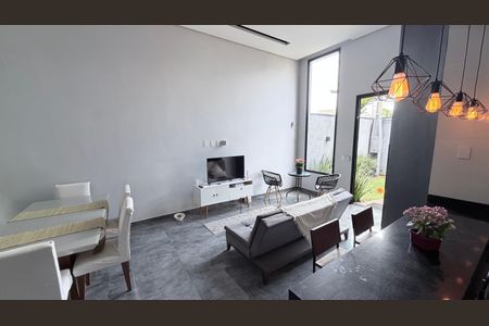 Casa à venda com 118m², 3 quartos e 2 vagasSala