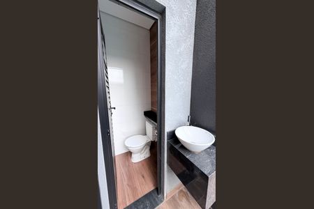 Casa à venda com 118m², 3 quartos e 2 vagasLavabo