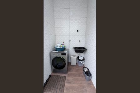 Casa à venda com 118m², 3 quartos e 2 vagasÁrea de Serviço