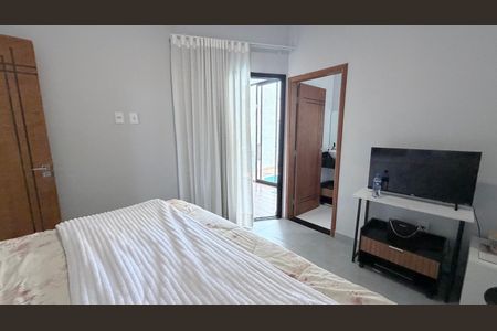 Casa à venda com 118m², 3 quartos e 2 vagasSuíte