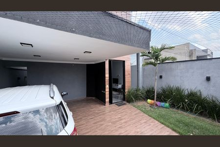 Casa à venda com 118m², 3 quartos e 2 vagasGaragem