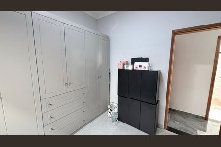 Casa à venda com 118m², 3 quartos e 2 vagasQuarto 2