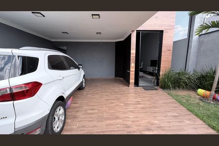 Casa à venda com 118m², 3 quartos e 2 vagasGaragem