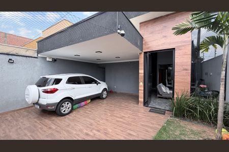 Casa à venda com 118m², 3 quartos e 2 vagasGaragem