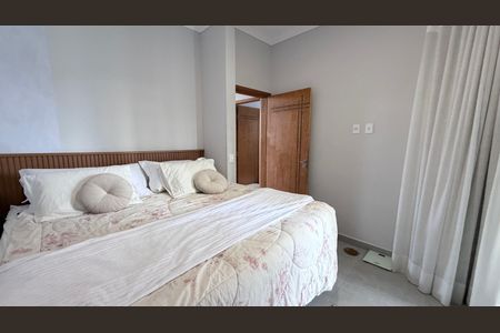 Casa à venda com 118m², 3 quartos e 2 vagasSuíte