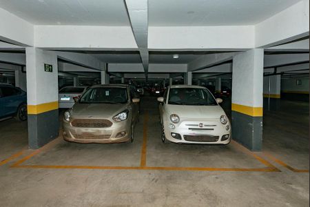 Apartamento à venda com 100m², 3 quartos e 2 vagas Apartamento à venda com 100m², 3 quartos e 2 vagasGaragem