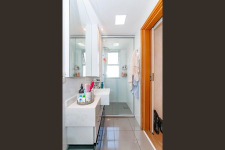 Apartamento à venda com 100m², 3 quartos e 2 vagas Apartamento à venda com 100m², 3 quartos e 2 vagasBanheiro da Suíte