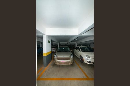 Apartamento à venda com 100m², 3 quartos e 2 vagas Apartamento à venda com 100m², 3 quartos e 2 vagasGaragem