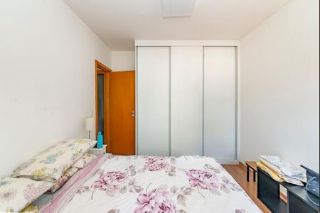 Apartamento à venda com 100m², 3 quartos e 2 vagas Apartamento à venda com 100m², 3 quartos e 2 vagasQuarto 3