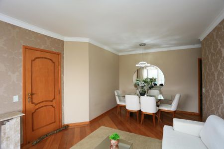 Apartamento à venda com 119m², 3 quartos e 2 vagas Apartamento à venda com 119m², 3 quartos e 2 vagasSala