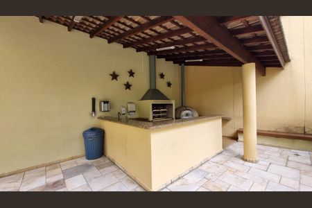 Apartamento à venda com 119m², 3 quartos e 2 vagas Apartamento à venda com 119m², 3 quartos e 2 vagasÁrea comum - Churrasqueira