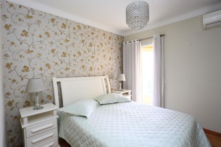 Apartamento à venda com 119m², 3 quartos e 2 vagas Apartamento à venda com 119m², 3 quartos e 2 vagasSuíte