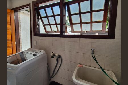 Casa à venda com 360m², 2 quartos e 2 vagas Casa à venda com 360m², 2 quartos e 2 vagasÁrea de Serviço