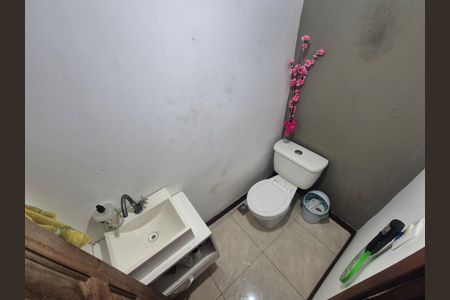 Casa à venda com 360m², 2 quartos e 2 vagas Casa à venda com 360m², 2 quartos e 2 vagasLavabo