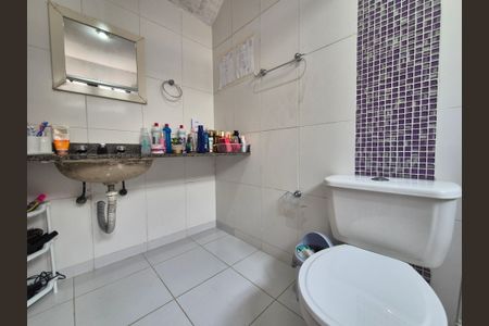 Casa à venda com 360m², 2 quartos e 2 vagas Casa à venda com 360m², 2 quartos e 2 vagasBanheiro da Suíte 2