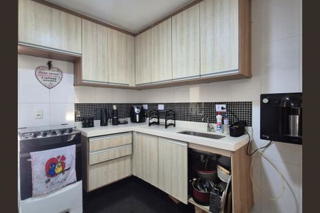 Casa à venda com 360m², 2 quartos e 2 vagas Casa à venda com 360m², 2 quartos e 2 vagasCozinha