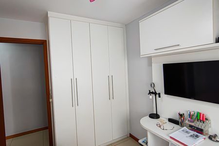 Apartamento à venda com 78m², 3 quartos e 1 vaga Apartamento à venda com 78m², 3 quartos e 1 vagaQuarto 2