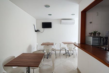 Apartamento à venda com 78m², 3 quartos e 1 vaga Apartamento à venda com 78m², 3 quartos e 1 vagaÁrea comum